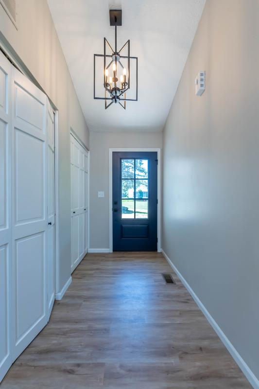 2310 Sequoya Trl - Photo 2 of 14