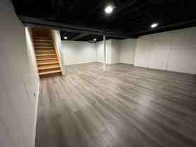 5720 N Lydell Ave - Photo 1 of 1
