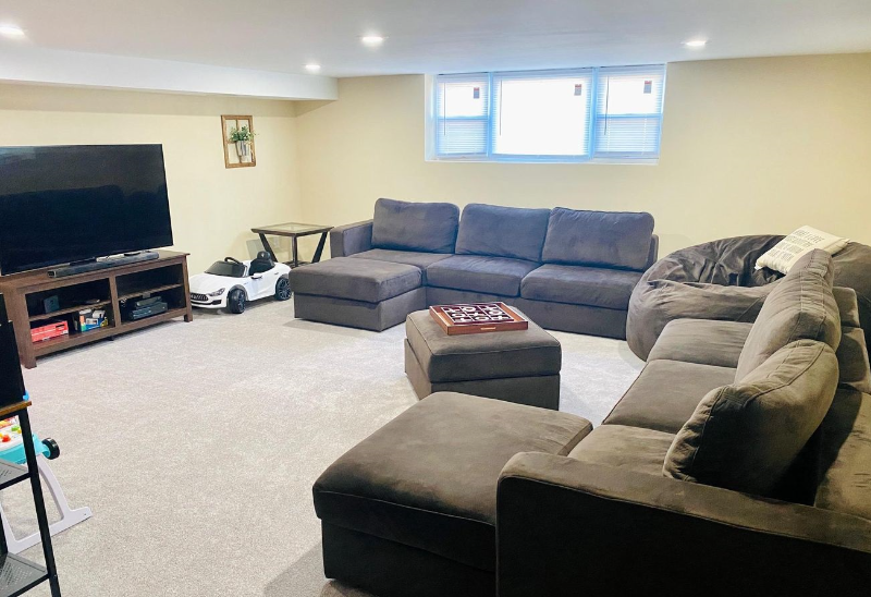 8849 Blue Grass Rd - Photo 3 of 10