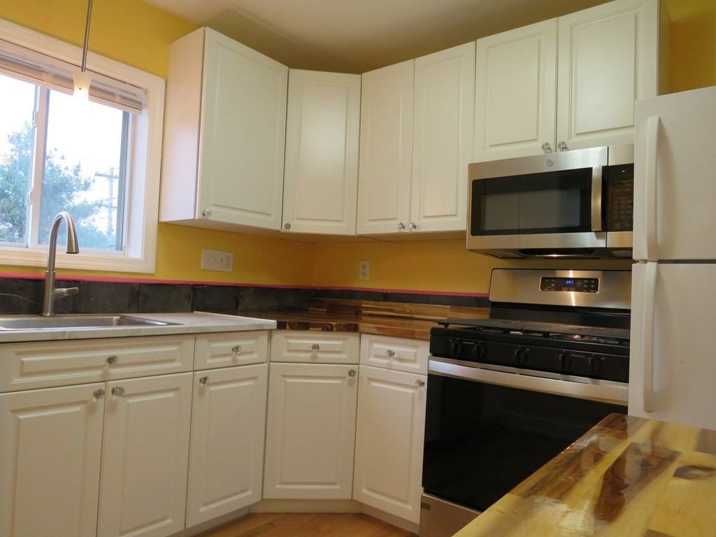 715 Main St #2 - Photo 2 of 15