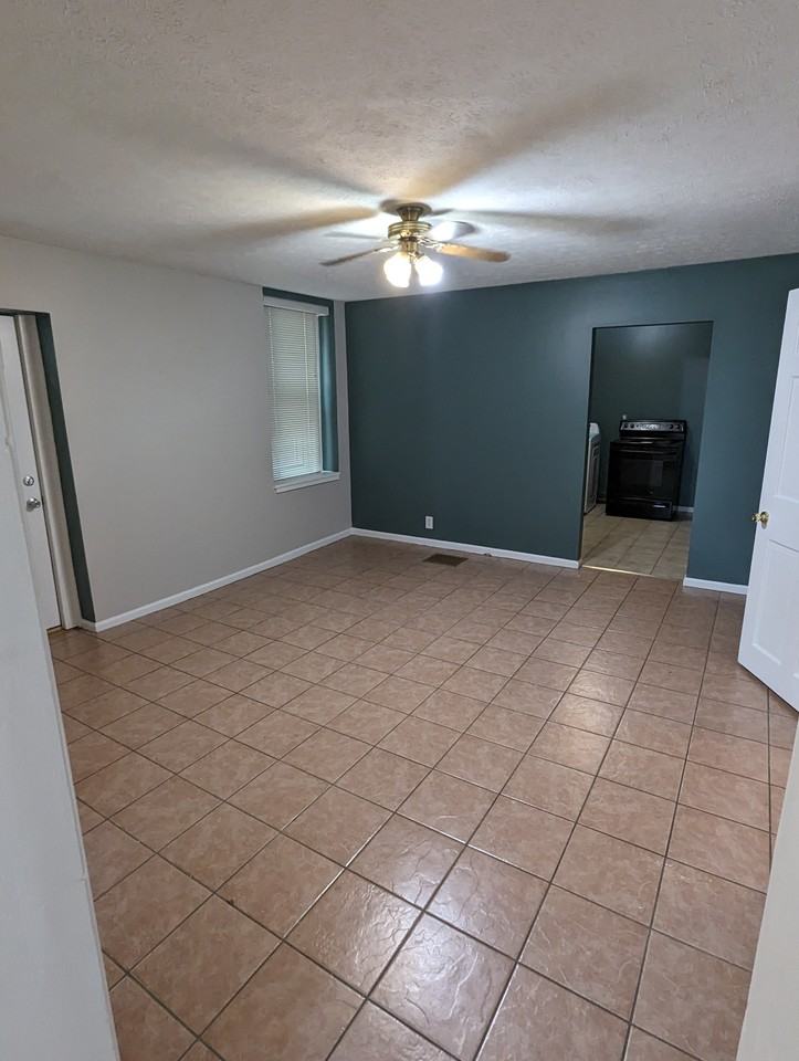 3031 Wirth Ave #NA - Photo 3 of 9