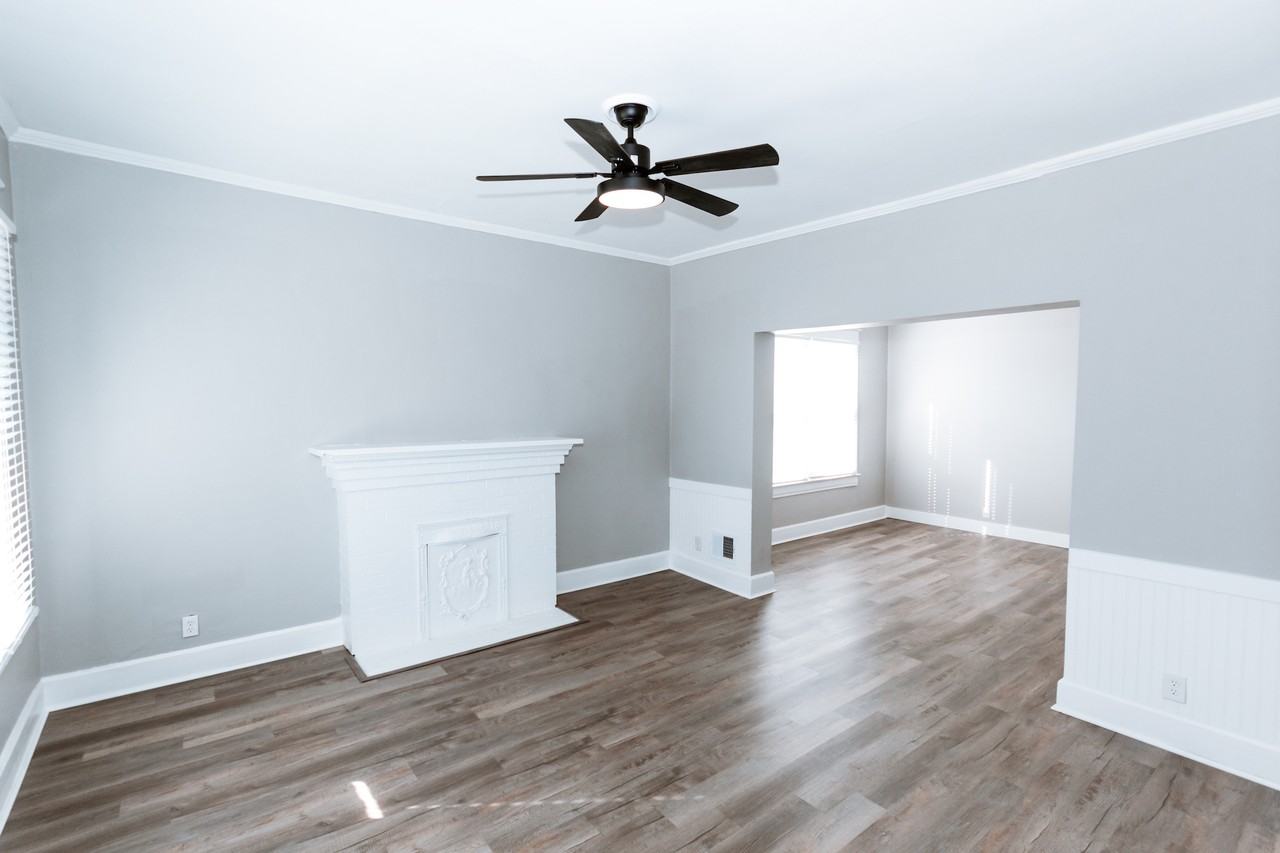 926 Washington Ave #926 - Photo 3 of 32