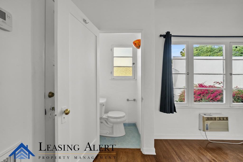 8216 1/2 Norton Ave #1-2 - Photo 5 of 13