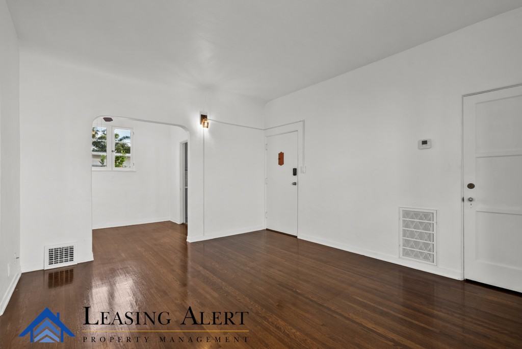 8216 1/2 Norton Ave #1-2 - Photo 6 of 13