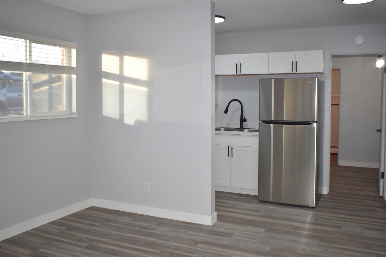 Summit View Terrace - Photo 3 of 11