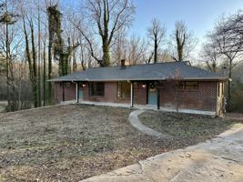 featured image of 741 Barron Dr #B