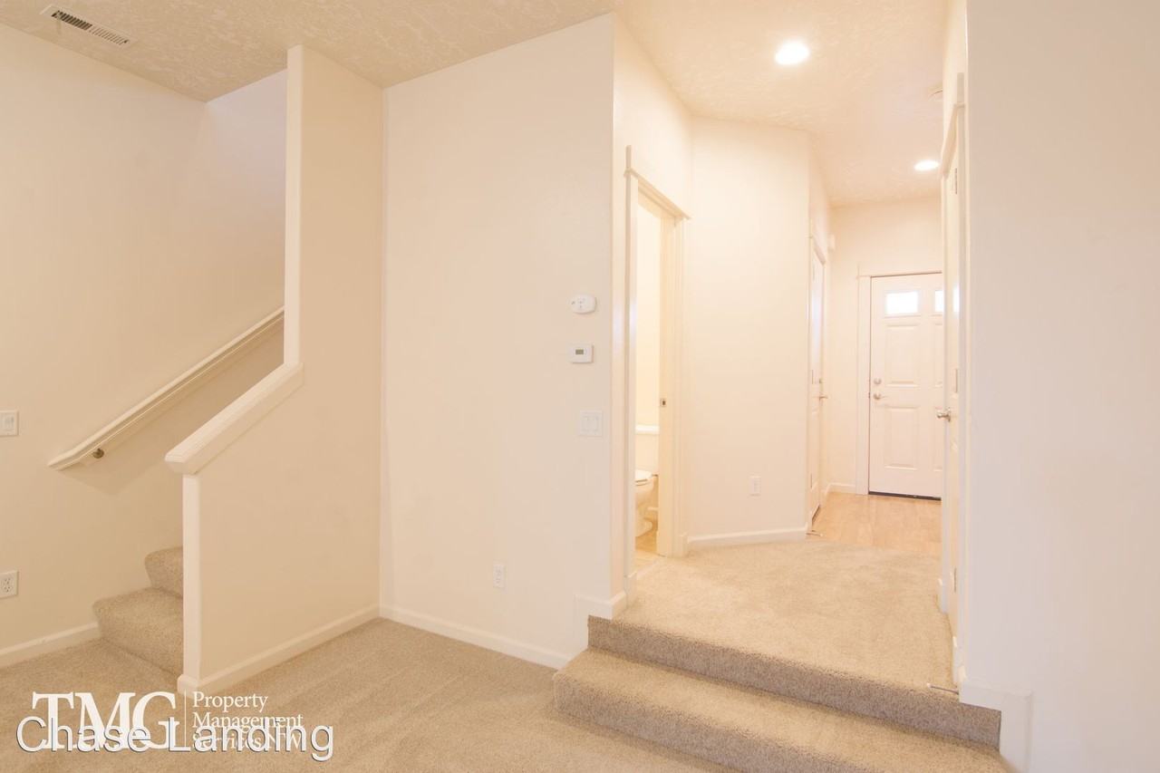 Chase Landing - Photo 3 of 11