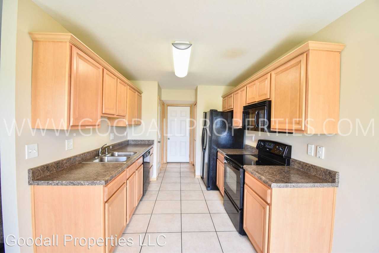 933 Se 10th Ln - Photo 2 of 21