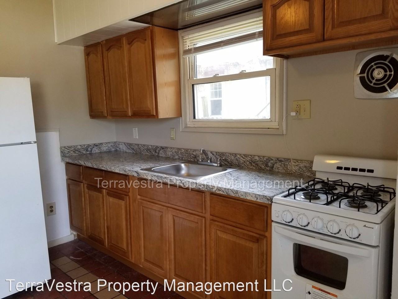 1026 Broadway - Photo 3 of 12