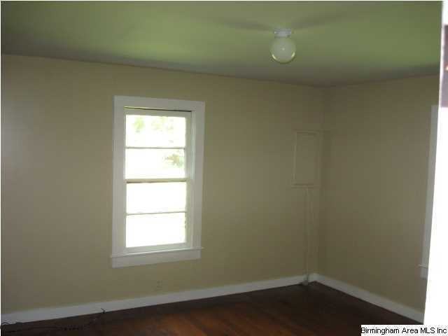 904 14th Ave N - Photo 3 of 8