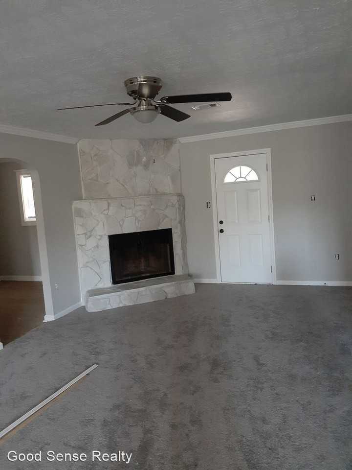 2618 Corning St - Photo 3 of 7