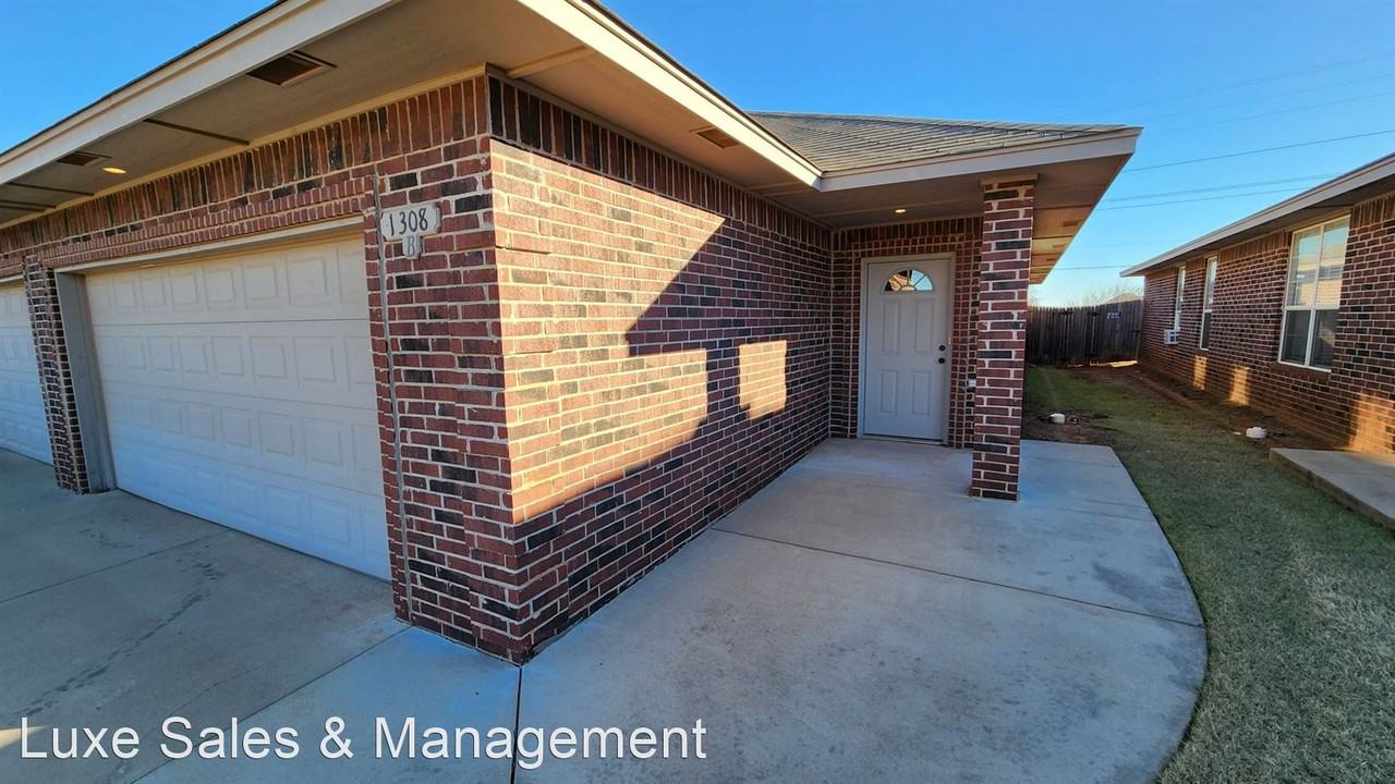 A - Garden Gate Duplexes - Photo 3 of 20