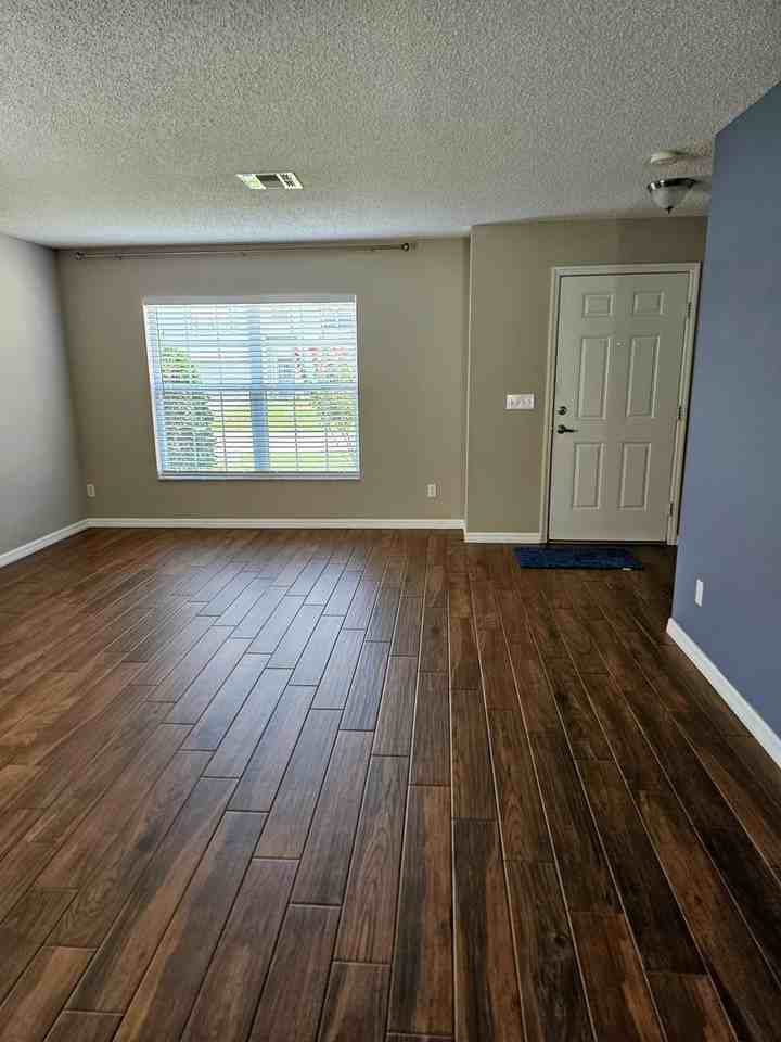 112 Willowbay Ridge St - Photo 3 of 28