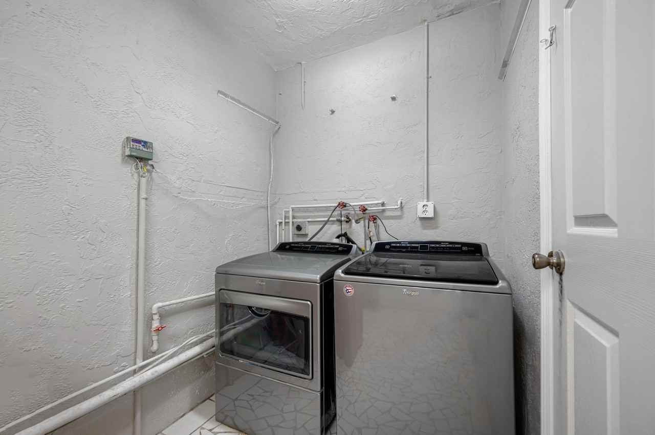 Otis Dr - Photo 7 of 9