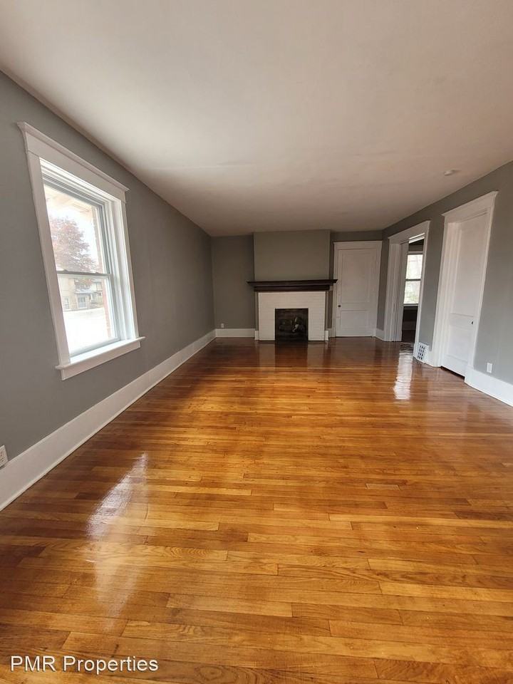 2011 Jules Street - Photo 3 of 13