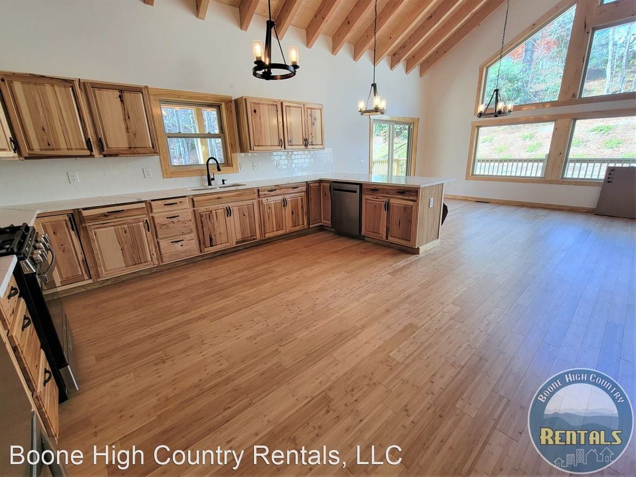 1463 Snaggy Mountain Blvd - Photo 3 of 37