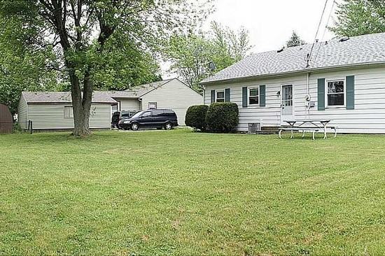 21 Wagon Rd - Photo 2 of 10