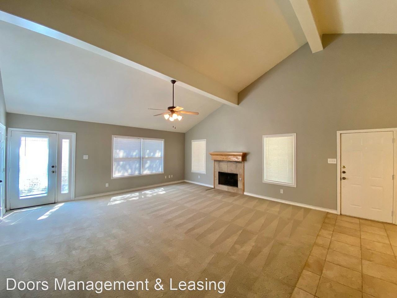 2713 Regis St - Photo 3 of 19