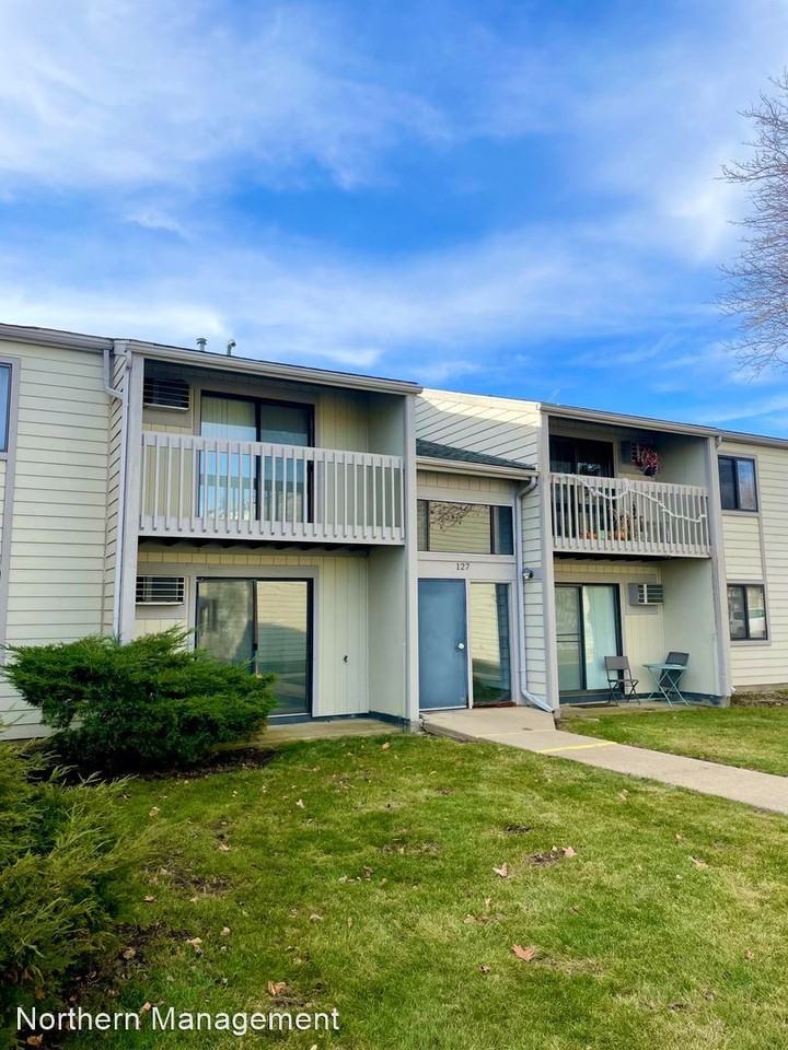 121 129 Allen Street Apartments in Walworth, WI 53174 Zumper