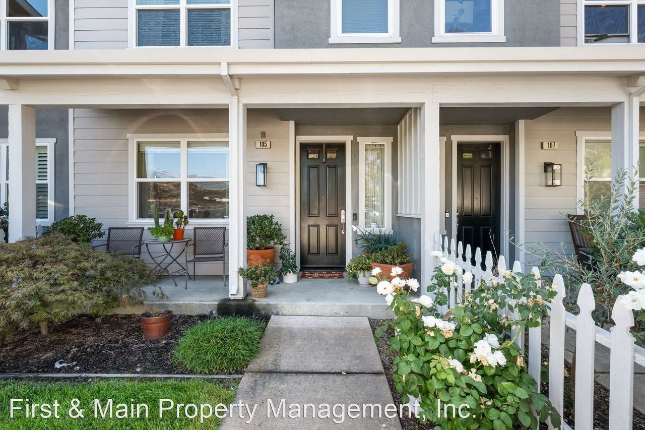 105 Firefly Ln - Photo 2 of 32