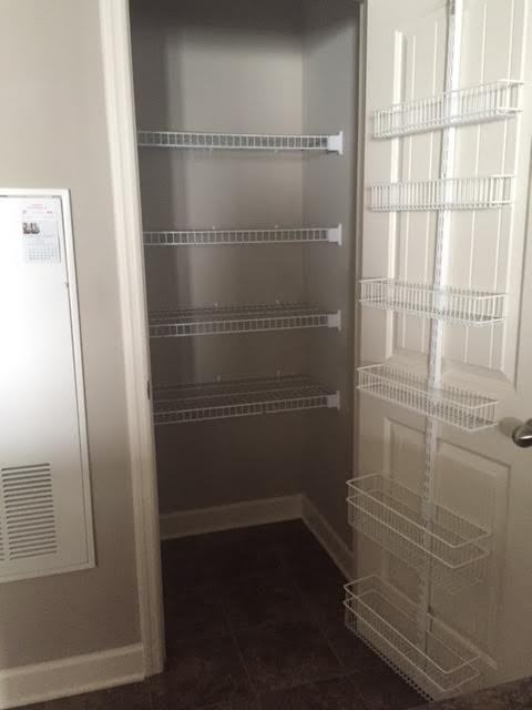 609 Bonneville Ln - Photo 3 of 16