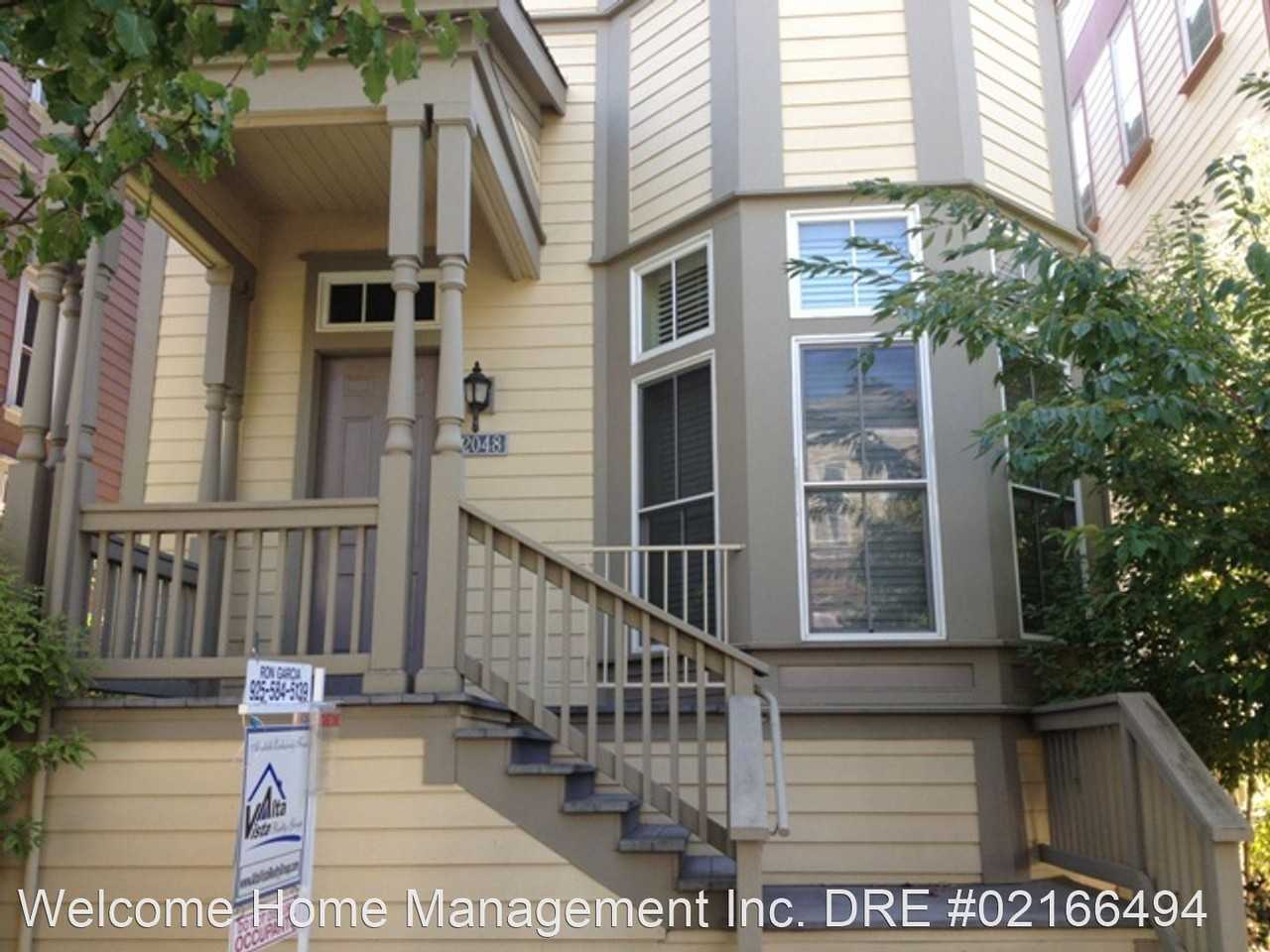 2048 Lewis St - Photo 2 of 35