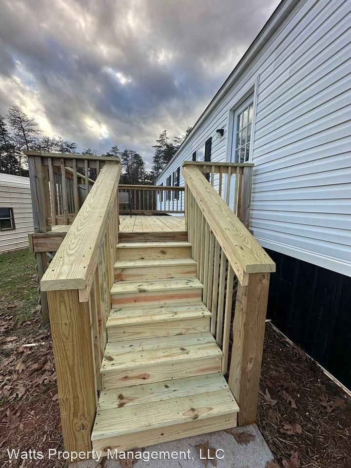 2212 Masons Mill Rd - Photo 3 of 19