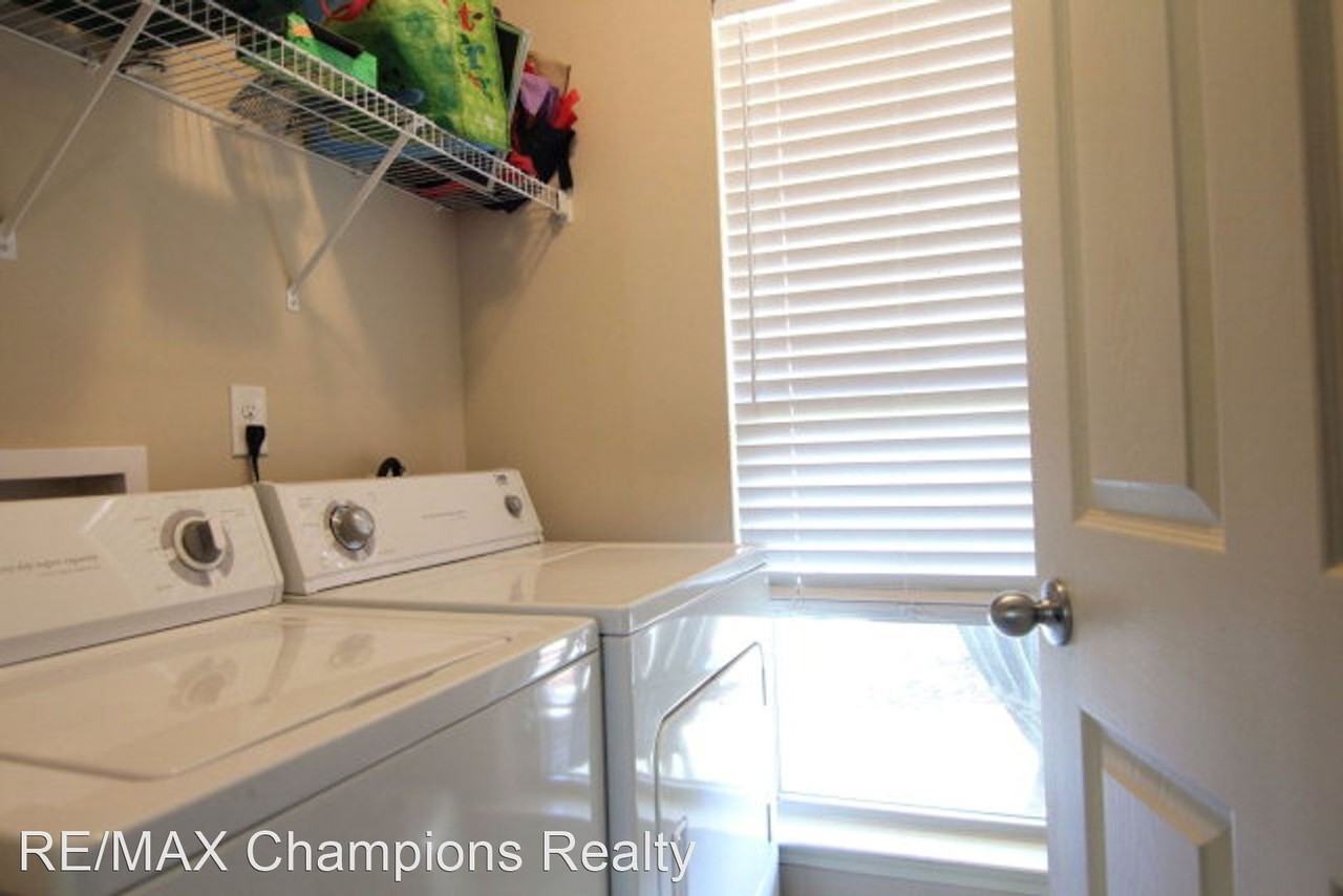 65 Misty Forest Dr - Photo 3 of 38