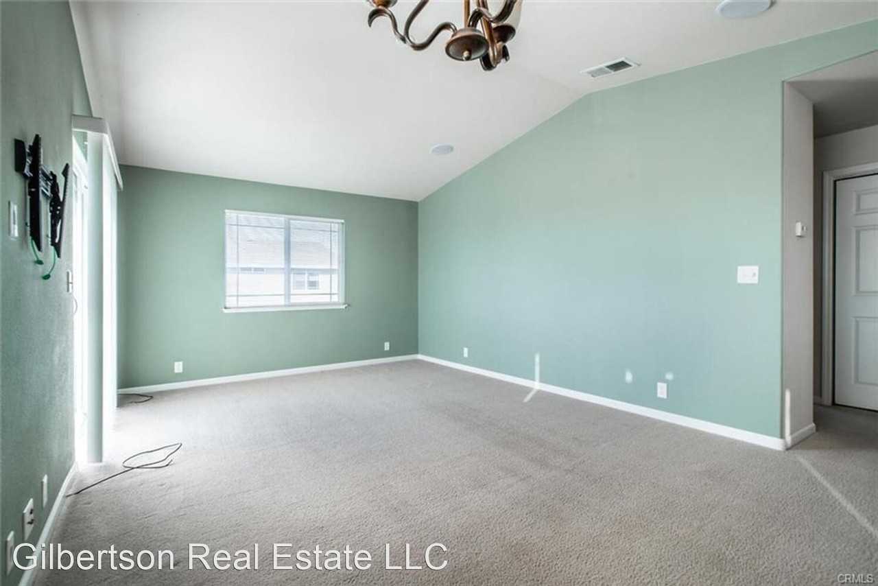 1368 Ringtail Way - Photo 3 of 13