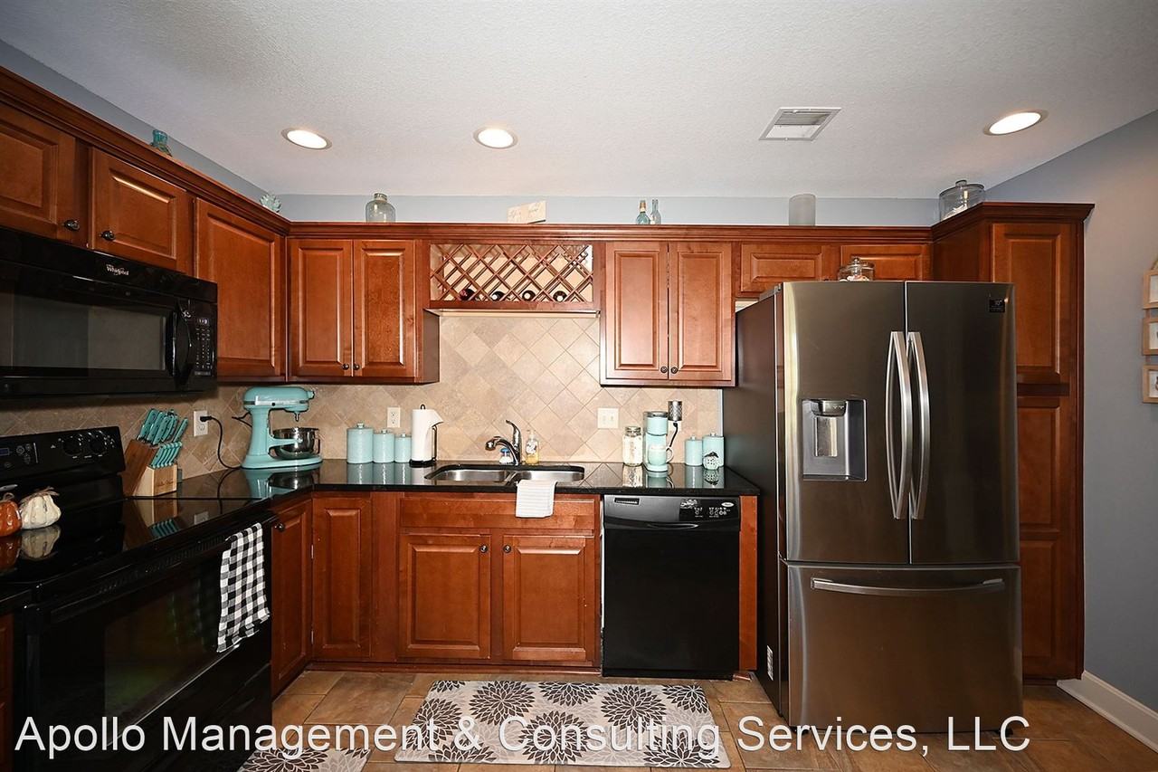 13701 Chinkapin Cir - Photo 2 of 8