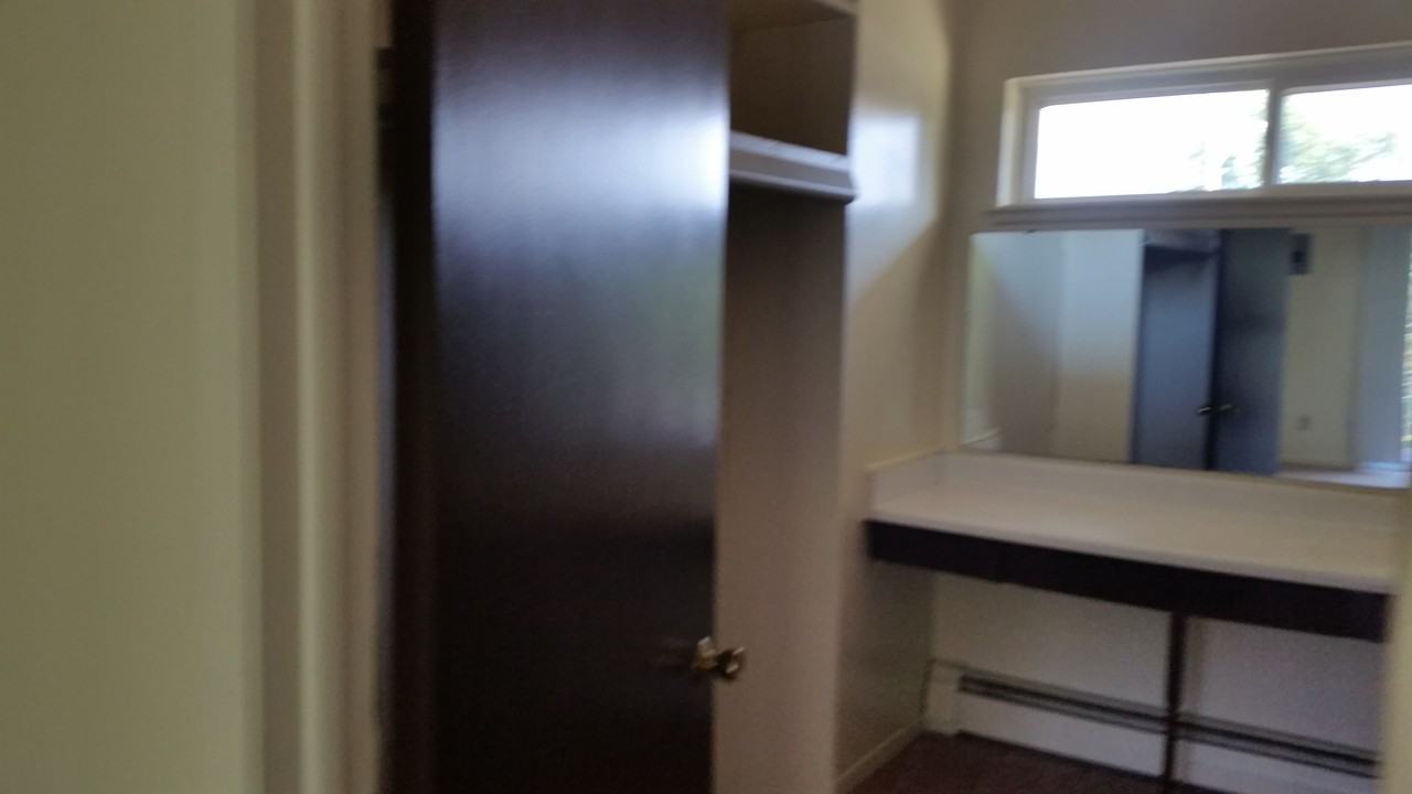 142 Summit View Ct - Photo 2 of 17