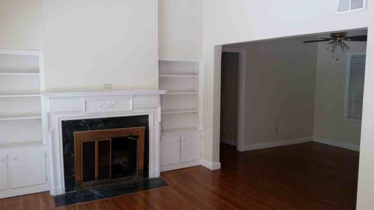 3267 Homewood Dr - Photo 2 of 11