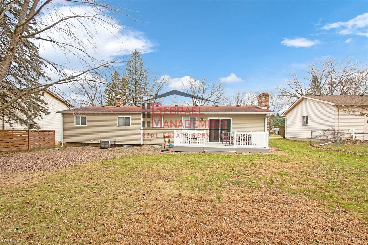 522 Sun Manor St - Photo 2 of 17