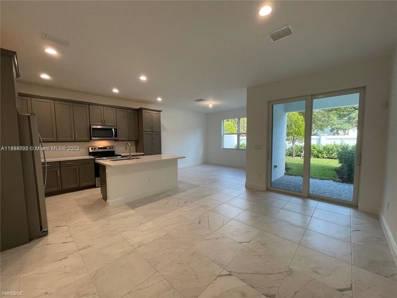 598 Parsons Way #598 - Photo 2 of 17