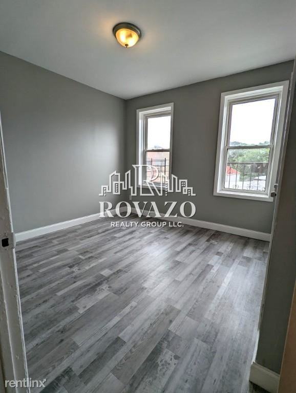 406 N 5th St - Photo 2 of 4