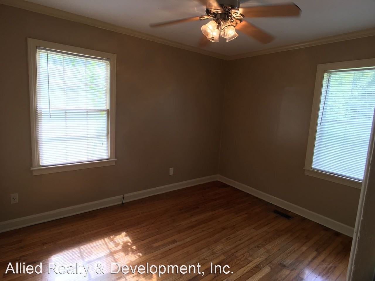 124 Orange St - Photo 2 of 9