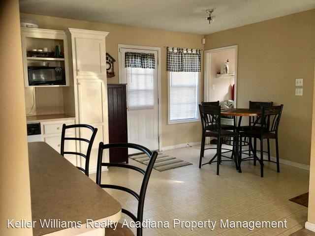 111 Ridge Crest Ln - Photo 2 of 6