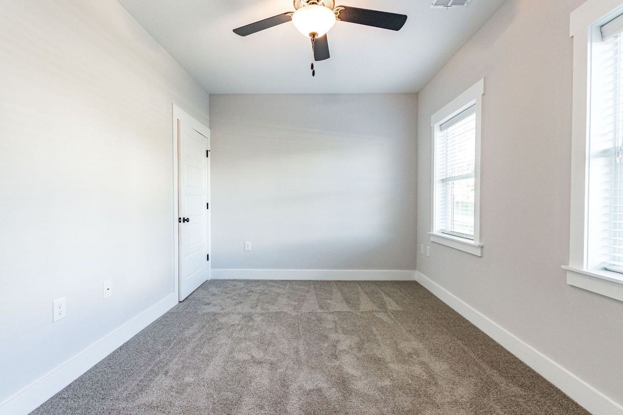 705 N O'Neil Street - Photo 3 of 10