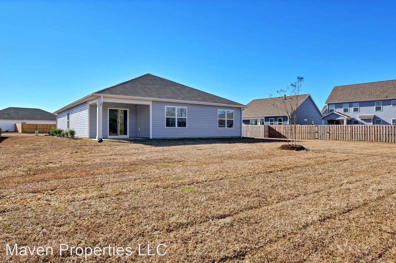1046 Course Ln - Photo 2 of 35