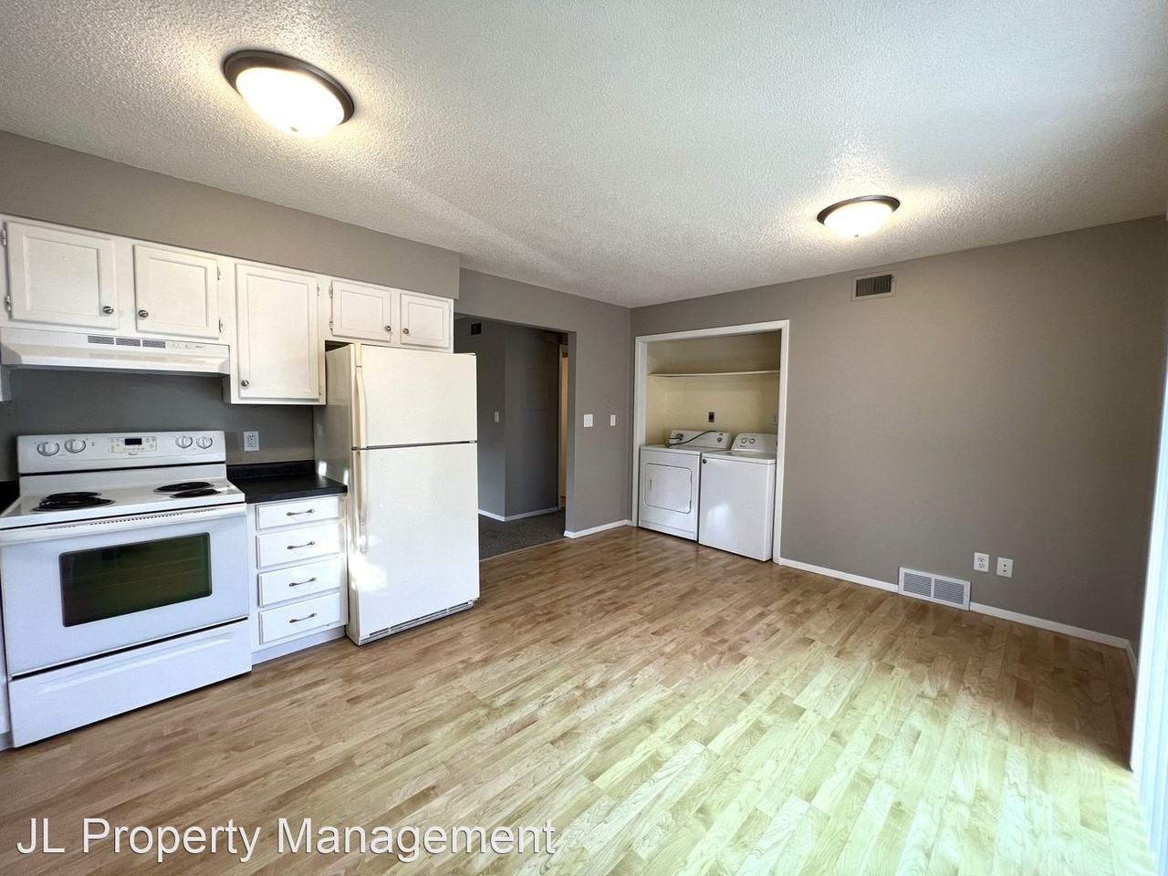 4809 S Tennis Lane - Photo 2 of 2