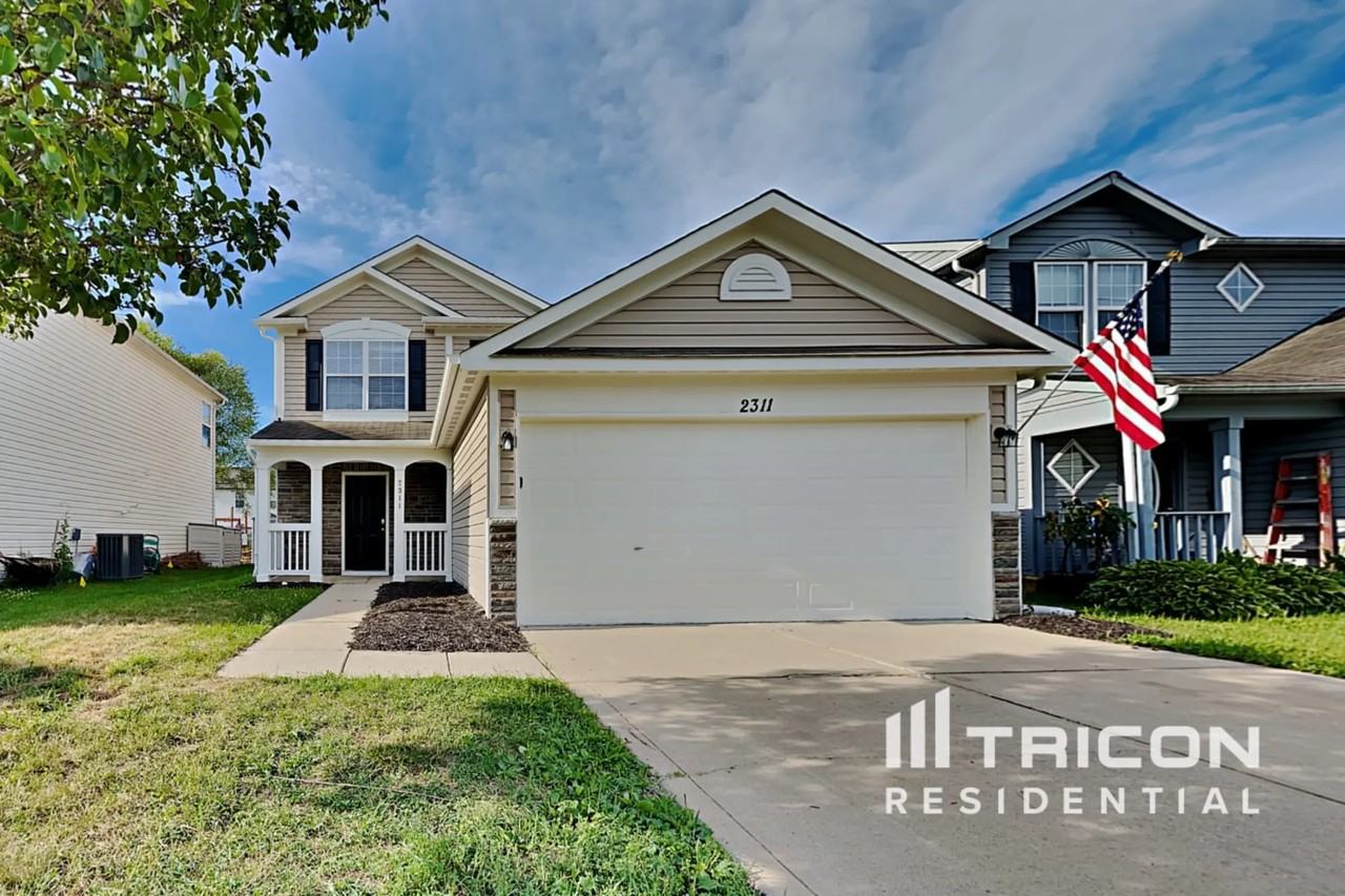 2311 Meadow Bend Dr - Photo 2 of 13