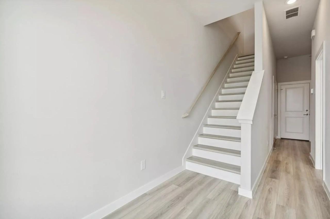 3440 Red Moon Way - Photo 2 of 6