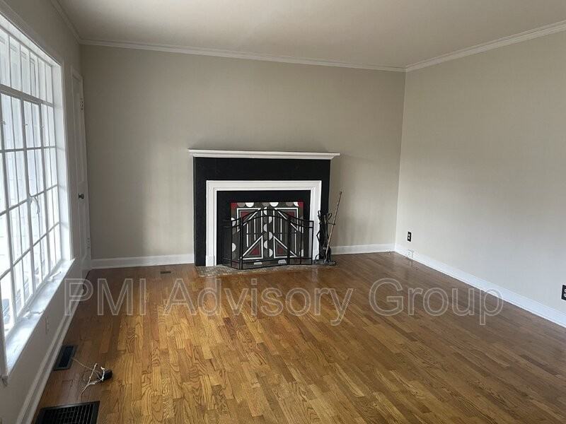 1232 Sw Saline St - Photo 2 of 13