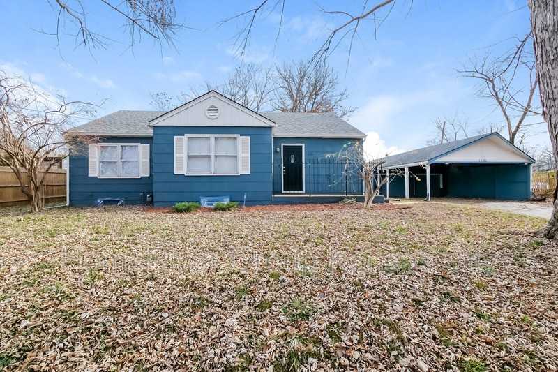 1131 S Glenwood Ave - Photo 2 of 20