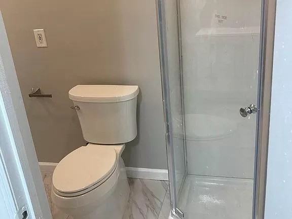 224 1/2 Astor St #1 - Photo 3 of 4