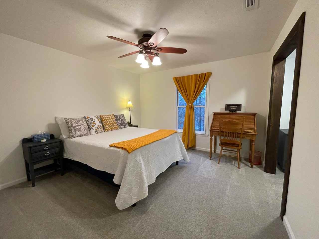 1011 Serenity Cir - Photo 3 of 23