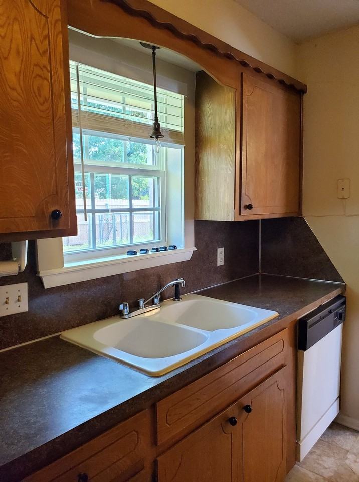 4708 Nw Motif Manor Blvd Apt B #B - Photo 2 of 8