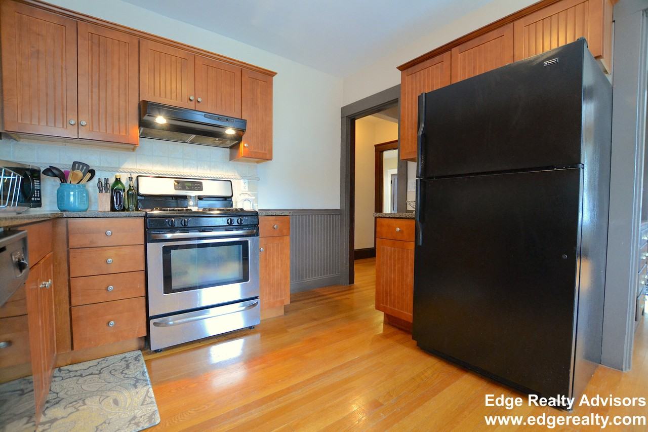 12 S Crescent Circuit #2 - Photo 2 of 16