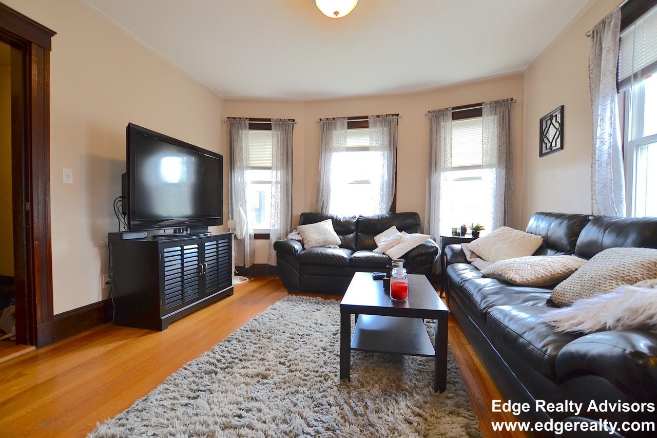 12 S Crescent Circuit #2 - Photo 4 of 16