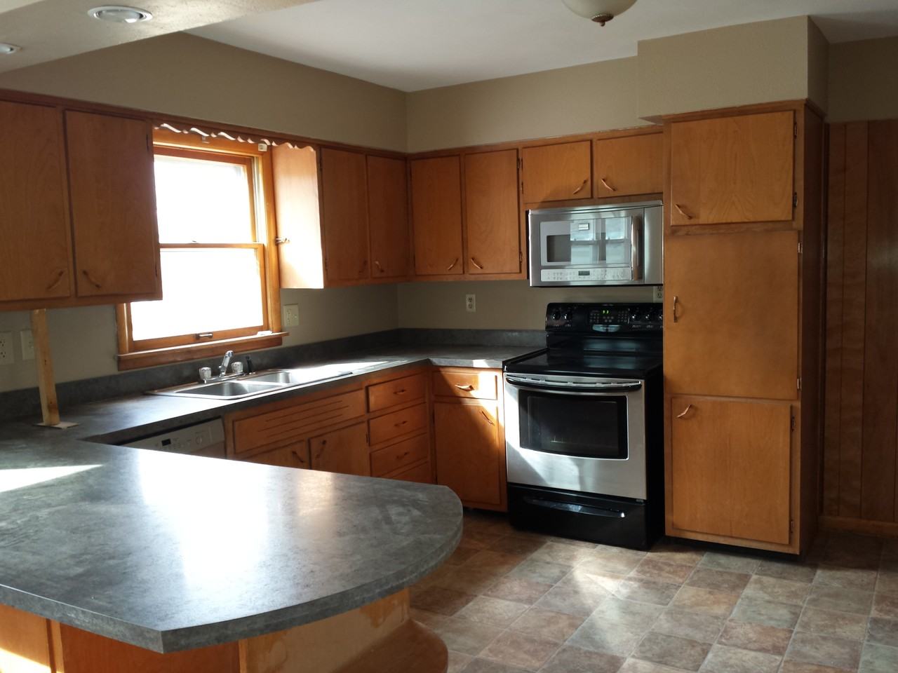 1483 W Greendell Dr - Photo 3 of 12